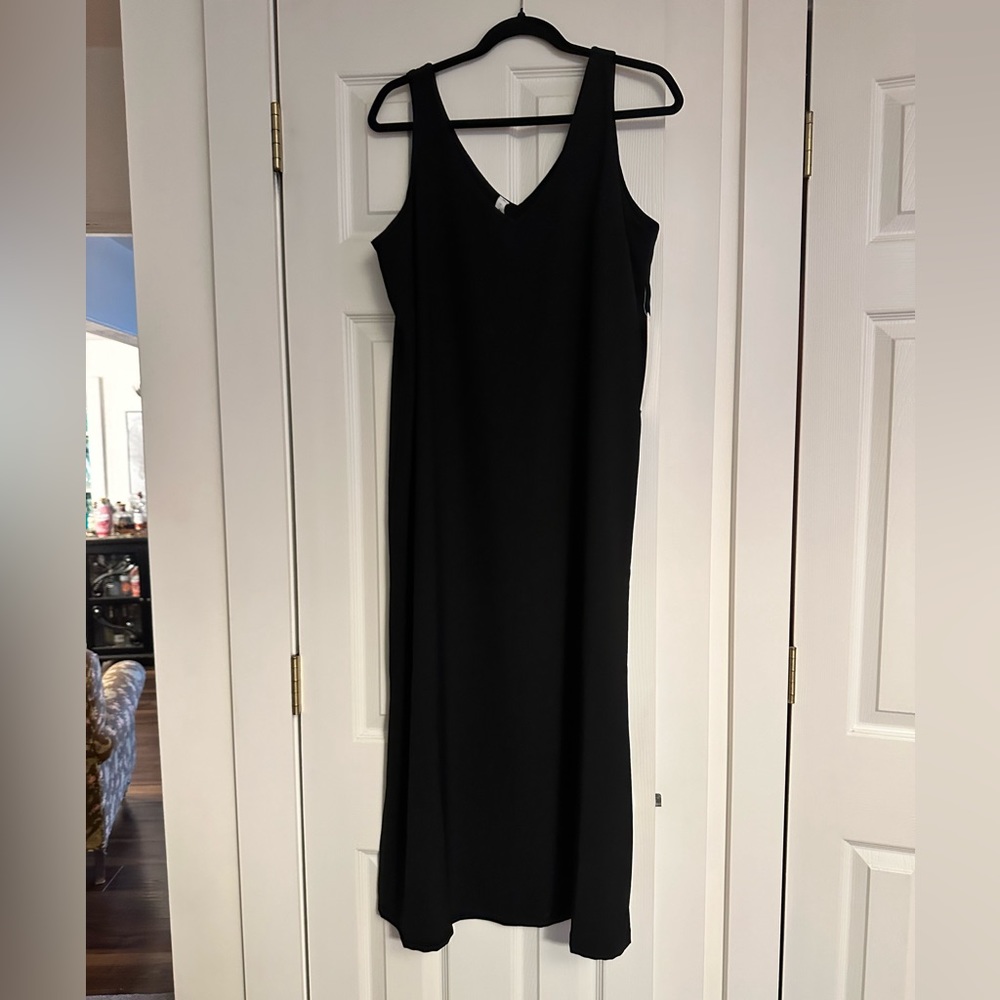 Lululemon black dress